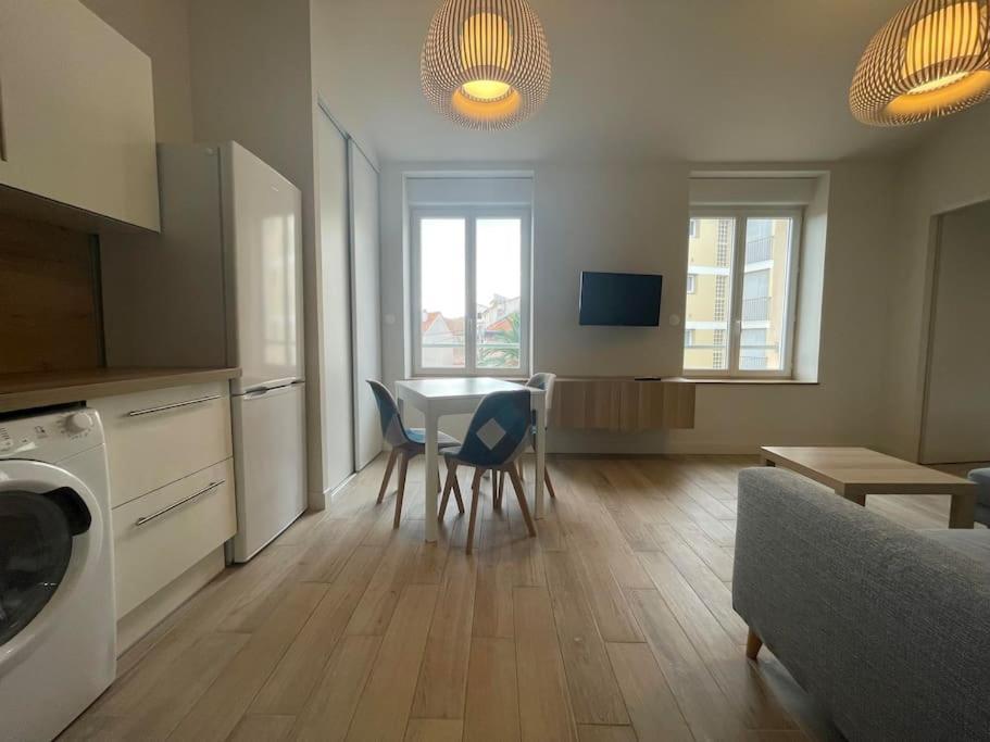 Le Baya - Appt Proche Des Halles Narbonne Eksteriør billede